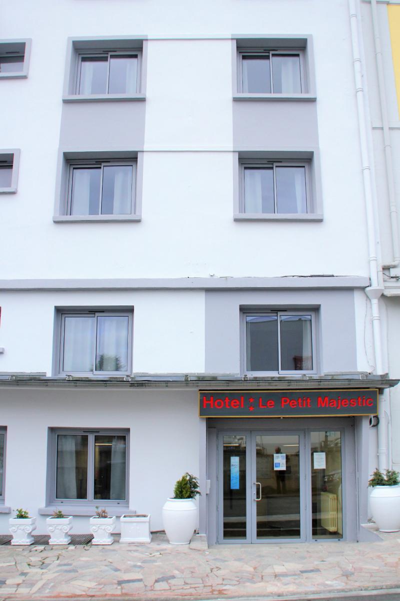 Hotel Le Petit Majestic Lourdes Zewnętrze zdjęcie